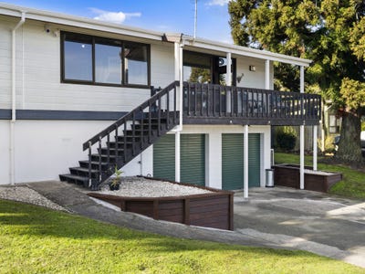 /international/nz/crestlands-place-papakura-auckland-320101076645/