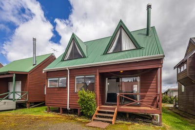 /international/nz/park-lane-national-park-manawatu-wanganui-320103310098/