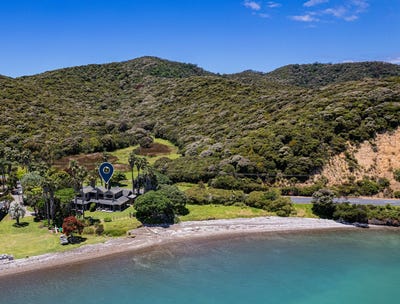 /international/nz/whangaruru-north-road-whangaruru-northland-320103082889/