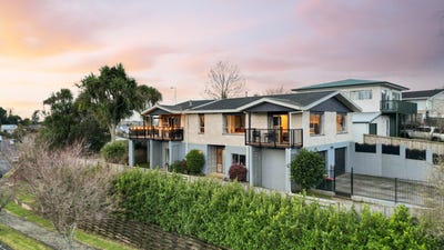 /international/nz/glendale-drive-dinsdale-waikato-320100987742/