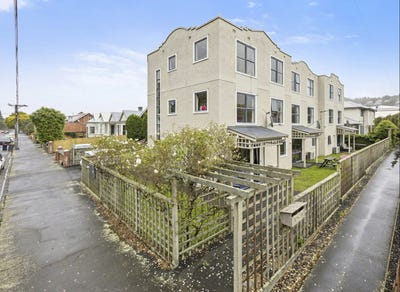 /international/nz/leith-street-north-dunedin-otago-320108527649/