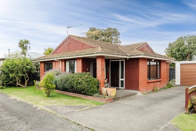 /international/nz/georges-drive-napier-south-hawke-s-bay-320107525067/