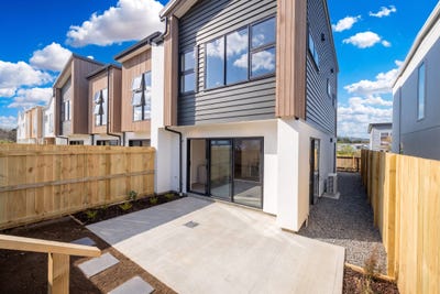 /international/nz/tarapuka-road-kenepuru-wellington-320108527884/