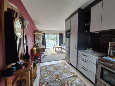 /international/nz/middleton-road-churton-park-gisborne-320098941635/
