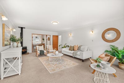 /international/nz/norris-street-avenues-bay-of-plenty-320106333322/