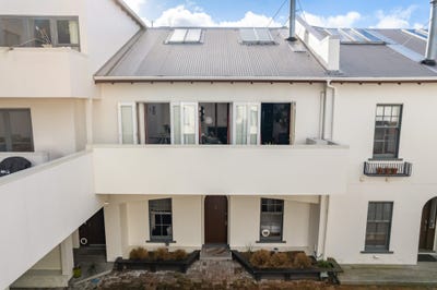 /international/nz/little-george-street-thorndon-wellington-320101246564/