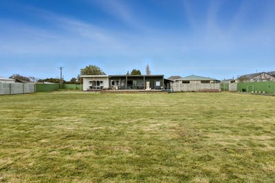 /international/nz/king-edward-street-eltham-taranaki-320101440053/