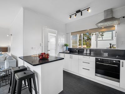 /international/nz/tallington-crescent-torbay-auckland-320100457783/