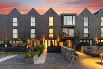 /international/nz/kilmore-street-city-centre-canterbury-320107811813/