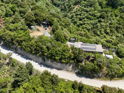 /international/nz/totaranui-road-golden-bay-tasman-320100457882/