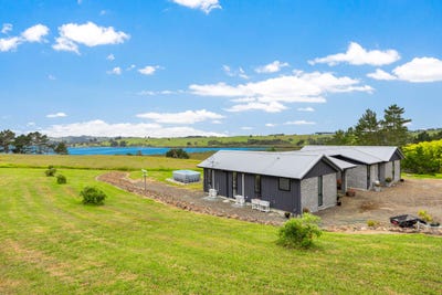 /international/nz/matahehe-lane-tinopai-northland-320108485432/