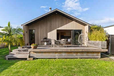 /international/nz/kingsley-street-whataupoko-gisborne-320108404134/