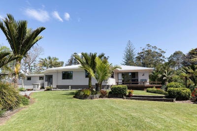/international/nz/girls-high-school-road-tangiteroria-whangarei-northland-320106383561/