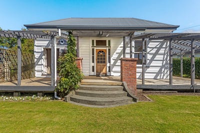 /international/nz/whitaker-street-whataupoko-gisborne-320108271544/