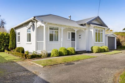 /international/nz/miranda-street-stratford-taranaki-320108593785/