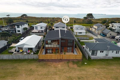 /international/nz/papamoa-beach-road-papamoa-beach-bay-of-plenty-320108457463/