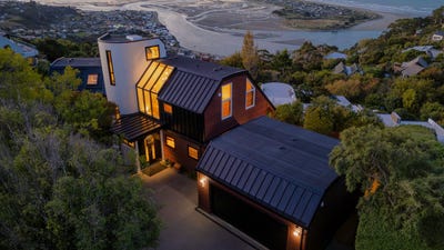 /international/nz/revelation-drive-sumner-canterbury-320098576180/