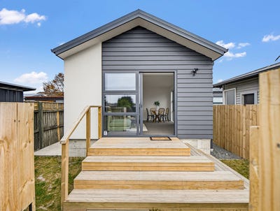 /international/nz/matlock-street-woolston-canterbury-320108485600/