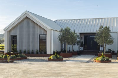 /international/nz/back-ormond-road-makauri-gisborne-320108365976/