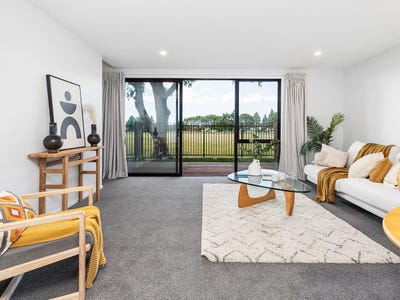 /international/nz/malaga-crescent-harewood-canterbury-320107494936/