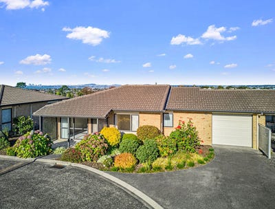 /international/nz/royal-road-massey-auckland-320108271600/