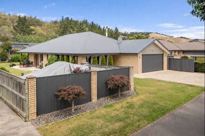 /international/nz/taylor-pass-road-witherlea-marlborough-320105069645/