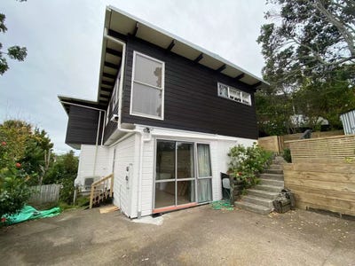 /international/nz/danbury-drive-torbay-auckland-320100930494/