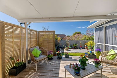 /international/nz/tui-place-katikati-bay-of-plenty-320106461931/