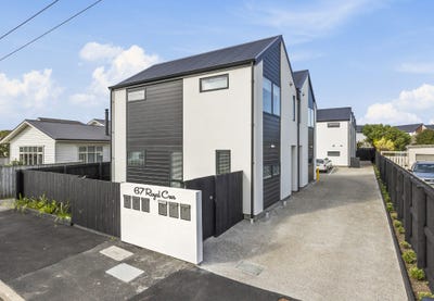 /international/nz/royal-crescent-saint-kilda-otago-320100223611/
