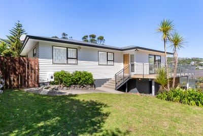 /international/nz/percy-dyett-drive-karori-wellington-320108593302/
