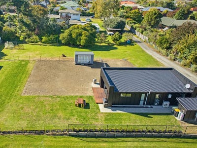 /international/nz/thorp-street-motueka-tasman-320107645422/