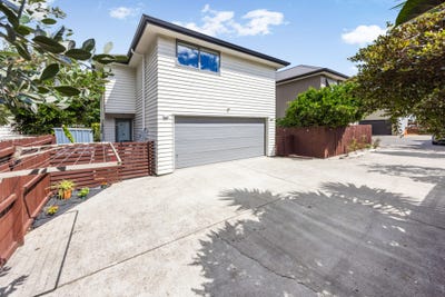 /international/nz/porchester-road-takanini-auckland-320097816203/
