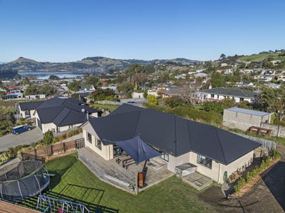 /international/nz/goddard-way-sawyers-bay-otago-320100287339/