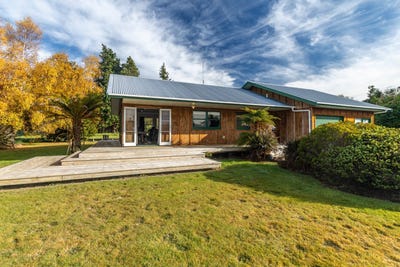 /international/nz/kaha-street-ohakune-manawatu-wanganui-320108528060/