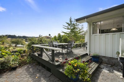 /international/nz/ongo-road-hunterville-manawatu-whanganui-320098227301/