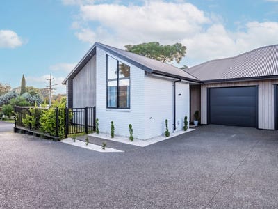 /international/nz/houchens-road-glenview-waikato-320107669945/