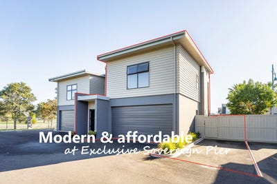 /international/nz/south-highway-sovereign-pier-whitianga-waikato-320100535528/