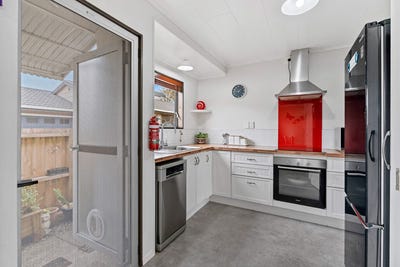 /international/nz/armstrong-avenue-woodhill-northland-320102628924/