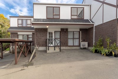 /international/nz/delhi-crescent-khandallah-gisborne-320105024688/