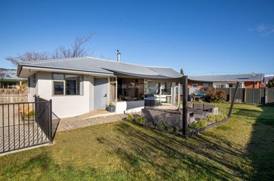/international/nz/fastnet-street-alexandra-otago-320100457785/