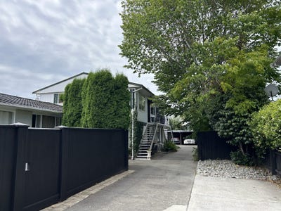 /international/nz/leinster-road-merivale-canterbury-320106712504/