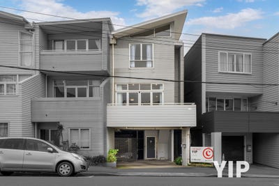 /international/nz/tasman-street-mount-cook-wellington-320101246870/
