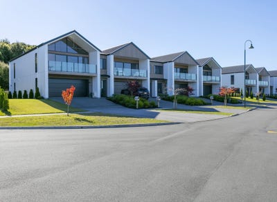 /international/nz/blue-dun-place-nukuhau-waikato-320108366411/
