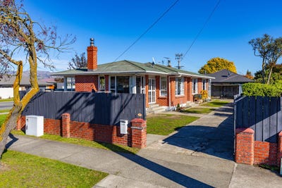 /international/nz/howick-road-redwoodtown-marlborough-320107812341/