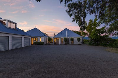 /international/nz/godfrey-road-fairhall-marlborough-320105532292/