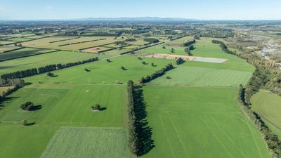 /international/nz/stonyflat-road-loburn-canterbury-320106104237/