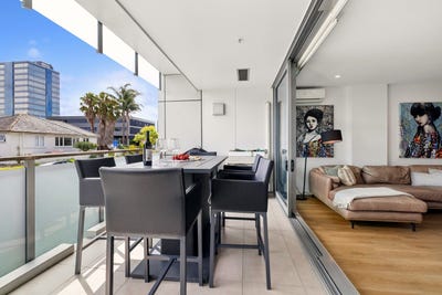/international/nz/huron-street-takapuna-auckland-320108593485/
