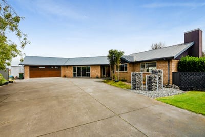 /international/nz/fitzgerald-road-hawera-taranaki-320108527750/