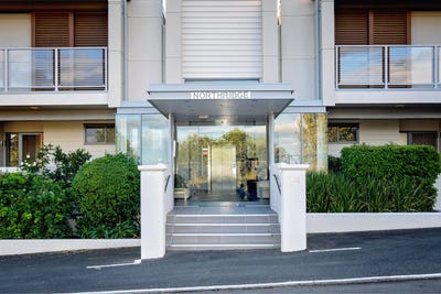 /international/nz/hospital-terrace-hospital-hill-hawke-s-bay-320100554644/