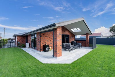 /international/nz/john-street-winton-southland-320108366110/